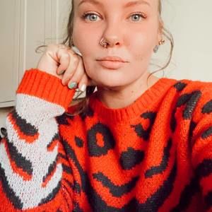 Meet your Posher, Sami